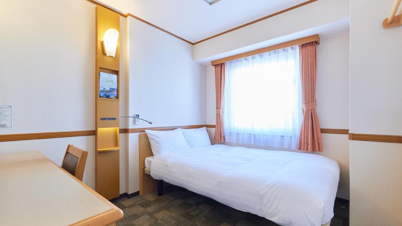 Toyoko Inn Saitama Iwatsuki Ekimae Exteriör bild
