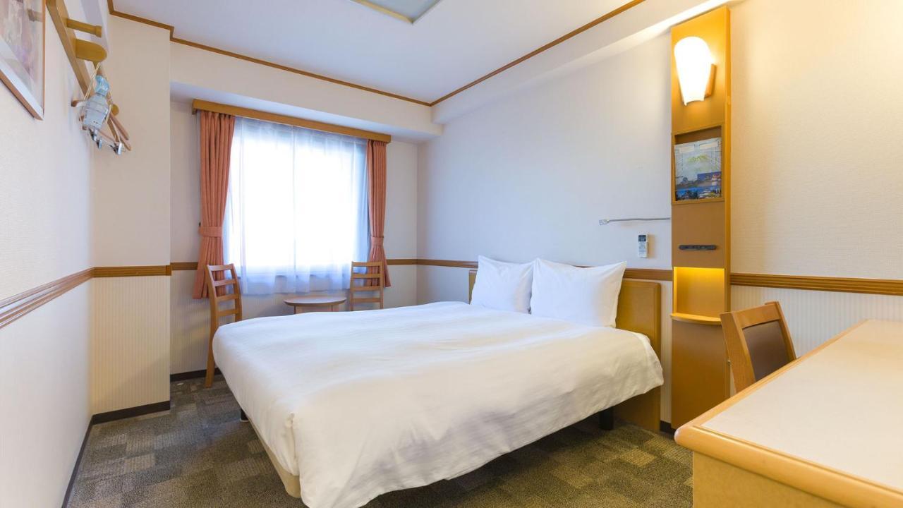 Toyoko Inn Saitama Iwatsuki Ekimae Exteriör bild