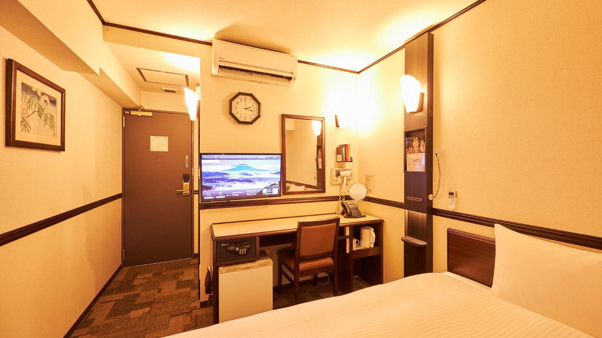 Toyoko Inn Saitama Iwatsuki Ekimae Rum bild